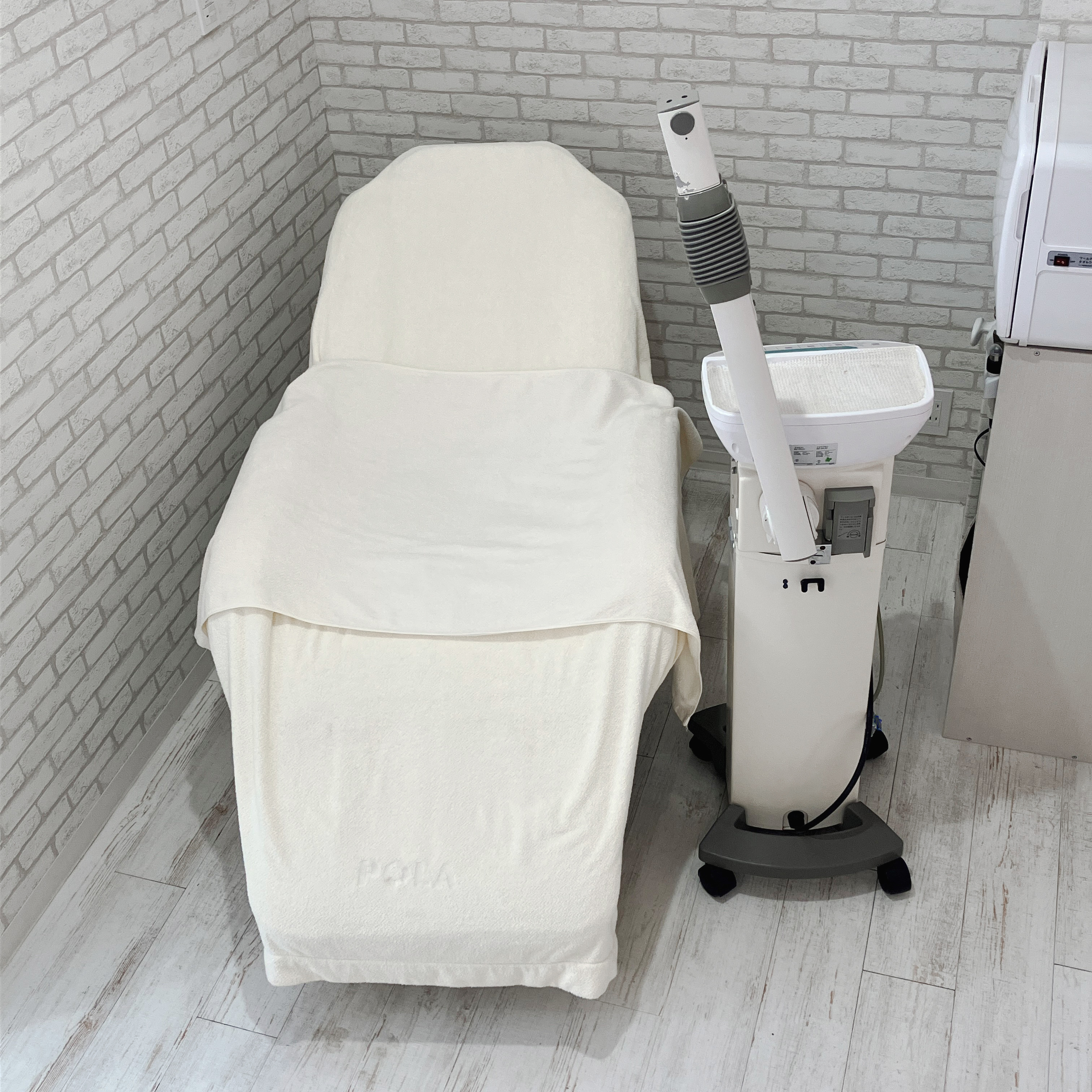 ③エステルーム55260クローバー_加工済み.jpg